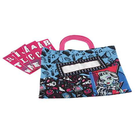 Monstrózně módní taška