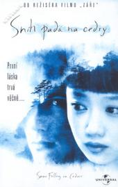 Sníh padá na cedry